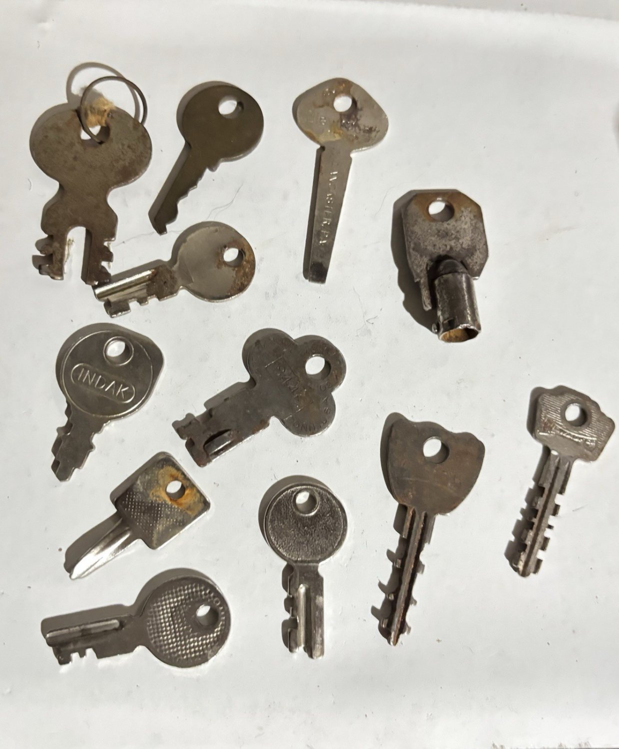 Vintage Random Keys Authentic Old Arts & Crafts 12 Different Styles Some 4 Locks
