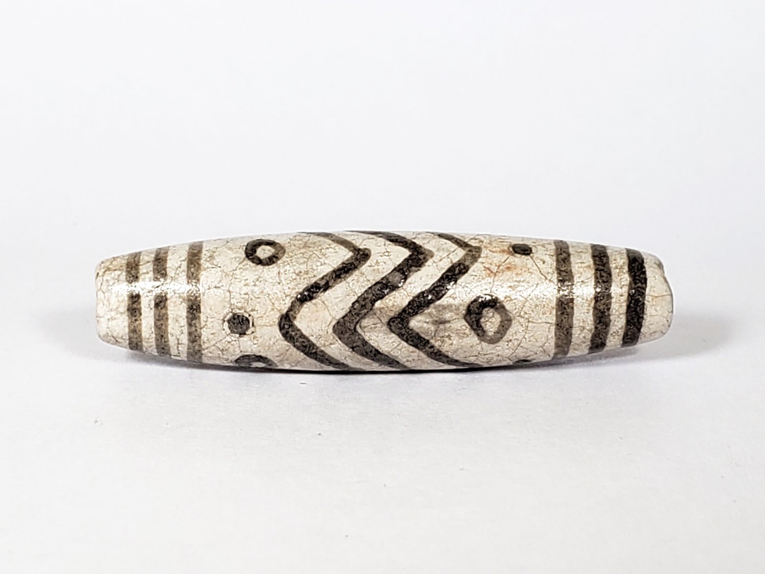 Faux Antique White Tiger Stripes, Eyes & Stars Motif Dzi Bead