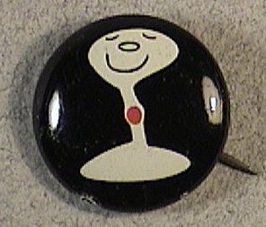 HUMOROUS DRUNKEN MARTINI GLASS ADVERTISING PIN 1950s 60