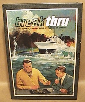 BREAKTHRU 3M BOOK SHELF GAME Double Strategy Game of Evasion