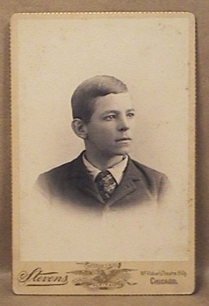 STEVENS ART STUDIO PHOTO BOY IN SUIT GIBSON HARRIS CDV CHICAGO ILLINOIS 1800S