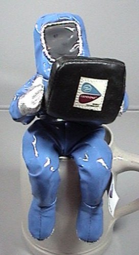 ADVERTISING DOLL INTEL CENTRINO BUNNYMAN BEANIE 1997 LAPTOP COMPUTER