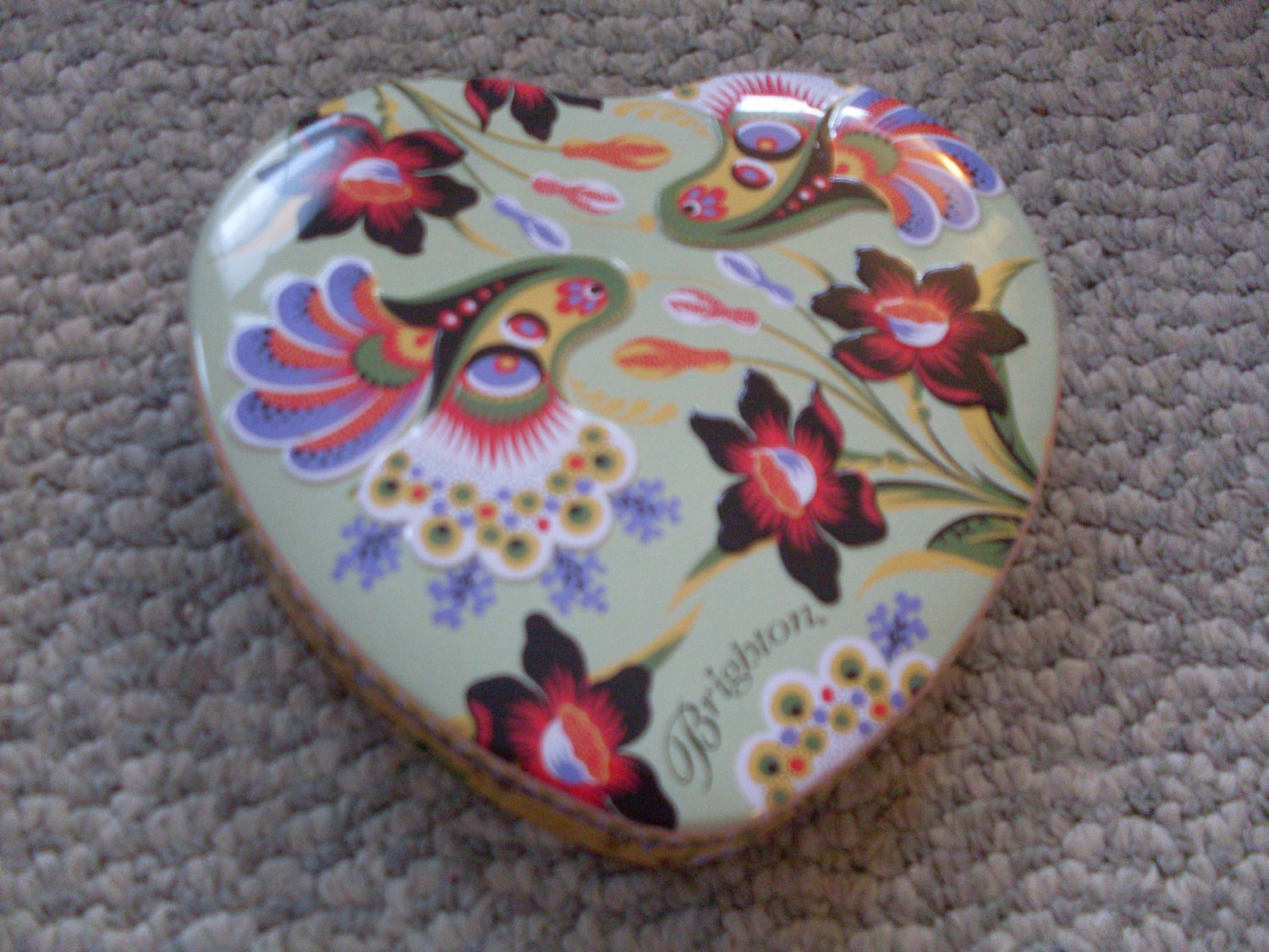 Top Brass Ceramic Angel Heart Trinket Box - White High-Gloss Keepsake Storage With Winged Lid