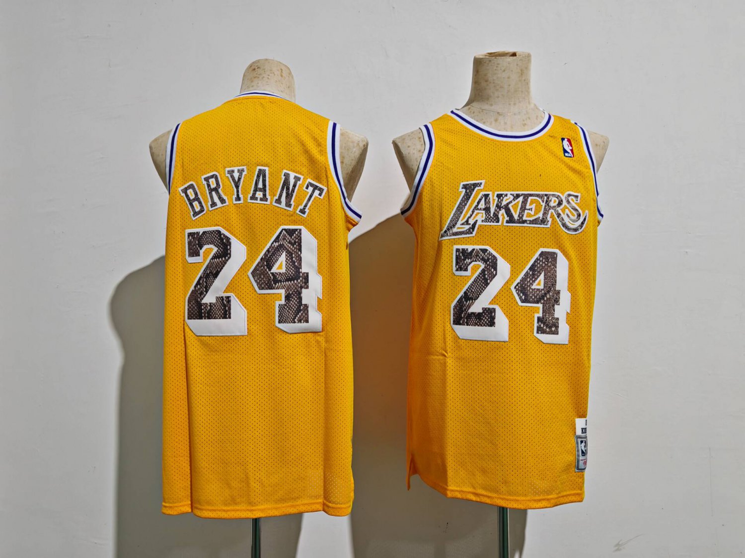 snakeskin kobe jersey