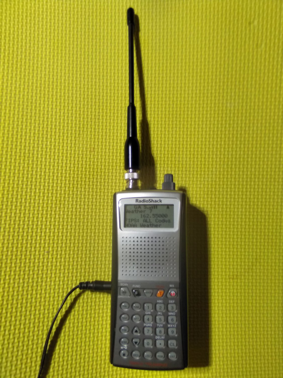 Radio Shack Triple-Trunking Channels Handheld Radio Scanner 20-164 Tested Works
