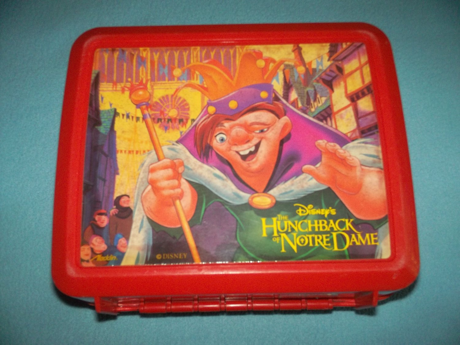 VINTAGE HUNCHBACK OF NOTRE DAME~DISNEY~LUNCH BOX~PLASTIC~ NO THERMOS