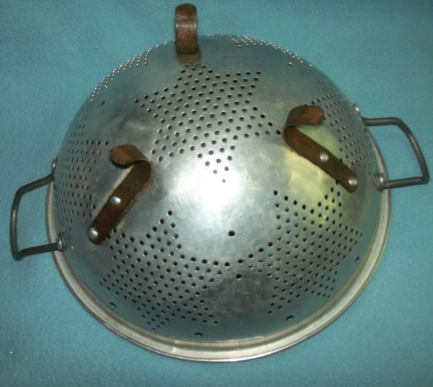 Vintage ALUMINUM Strainer Colander 7 STAR Country DESIGN Handles 1950's
