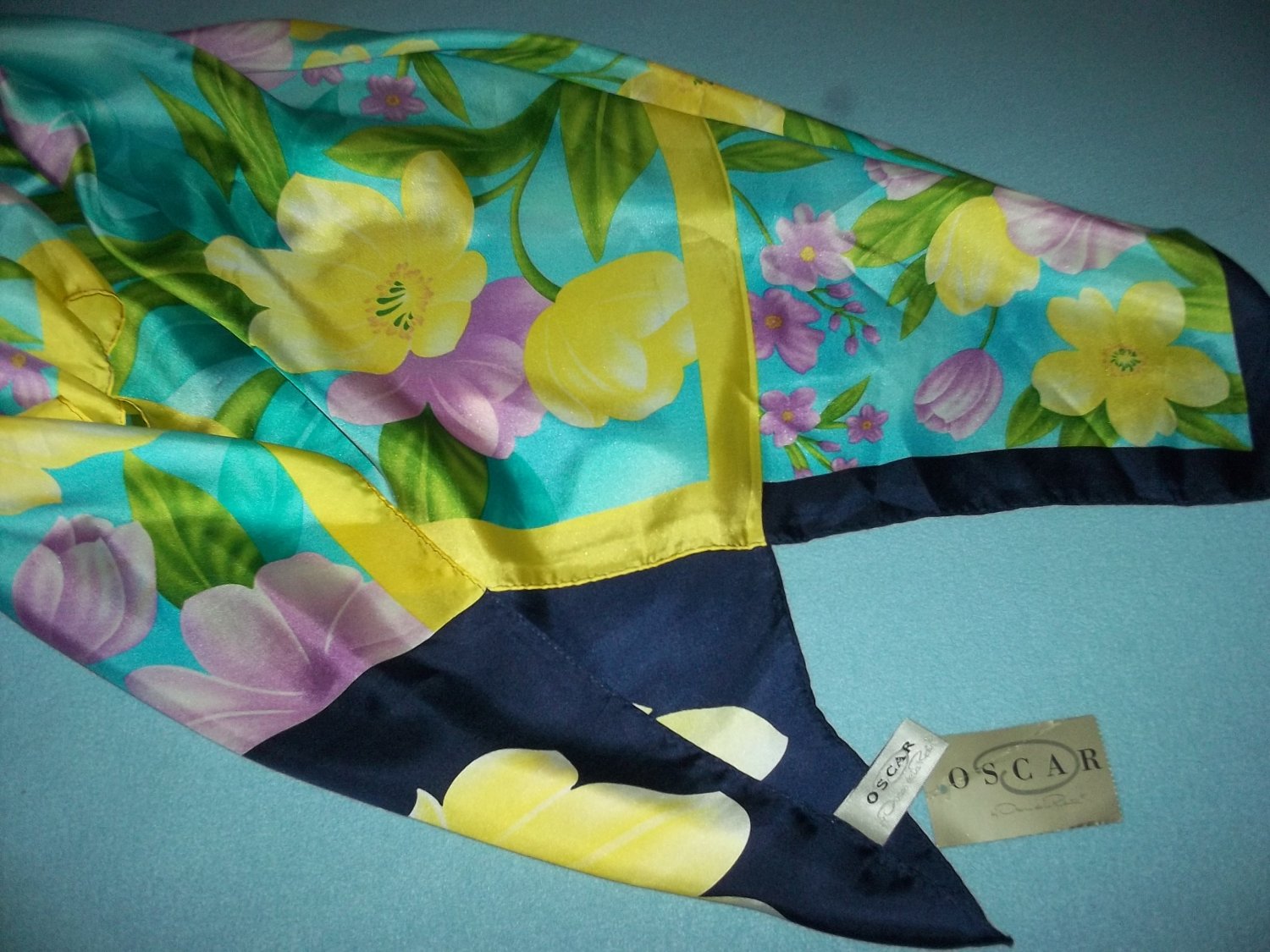 OSCAR DE LA RENTA Designer SCARF NWT Pink Yellow BOLD Flowers 100