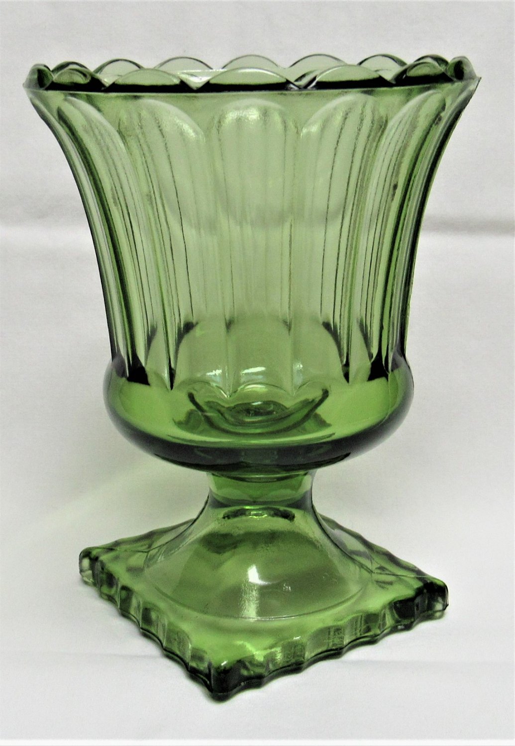 Vintage AVOCADO GREEN GLASS PEDESTAL Candy Dish Planter Pot Vase