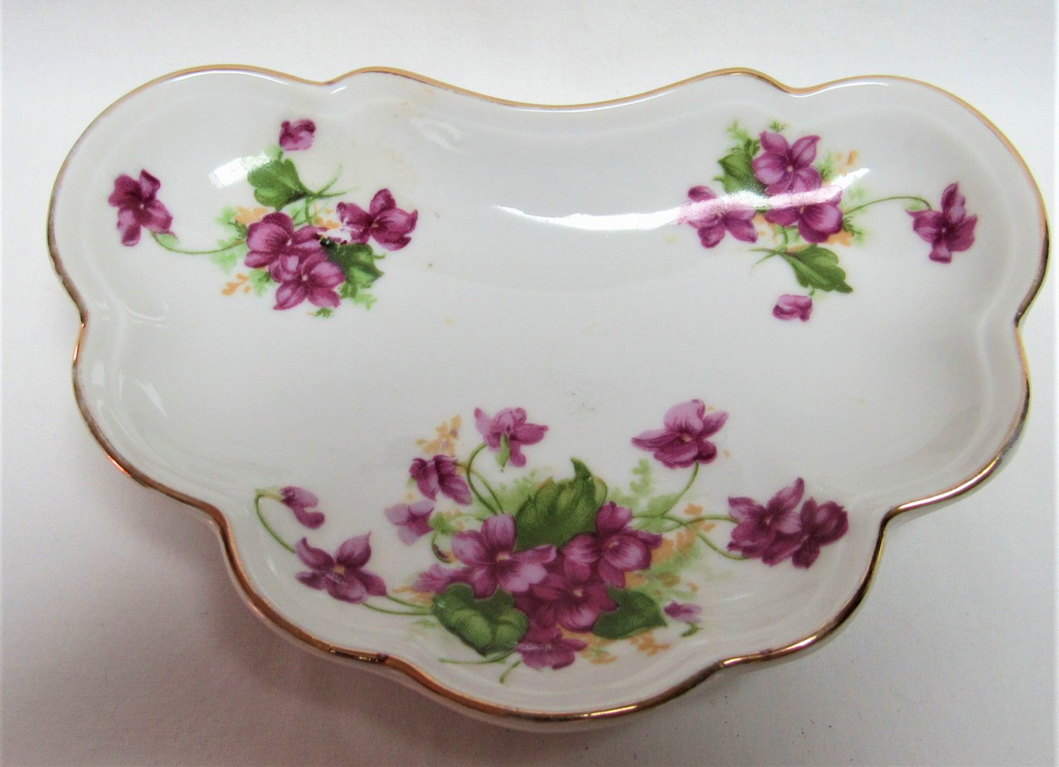 Vintage AFRICAN VIOLETS VIOLA CANDY DISH Crescent Fluted Moon Dish