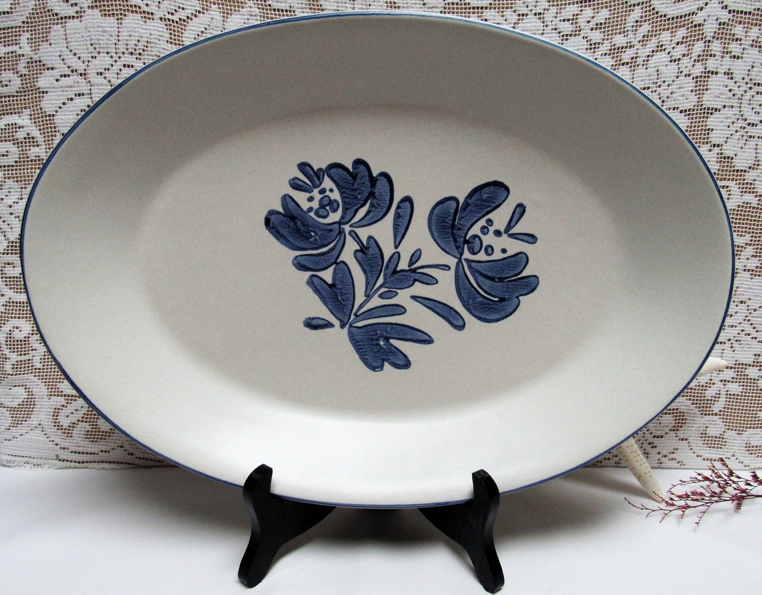 Vintage Pfaltzgraff Yorktowne Platter Blue Stoneware 14