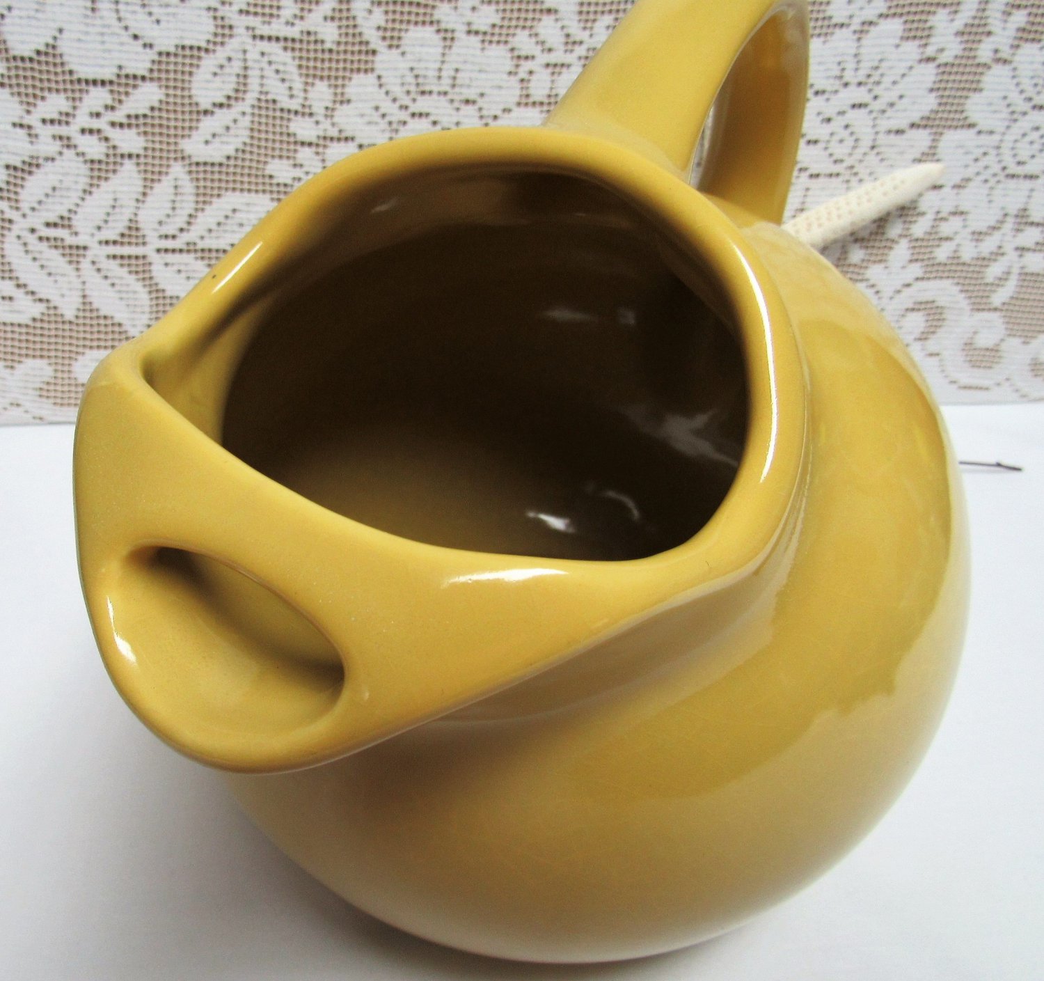 Vintage PFALTZGRAFF POTTERY ICE LIP PITCHER Stoneware FARMHOUSE Mustard