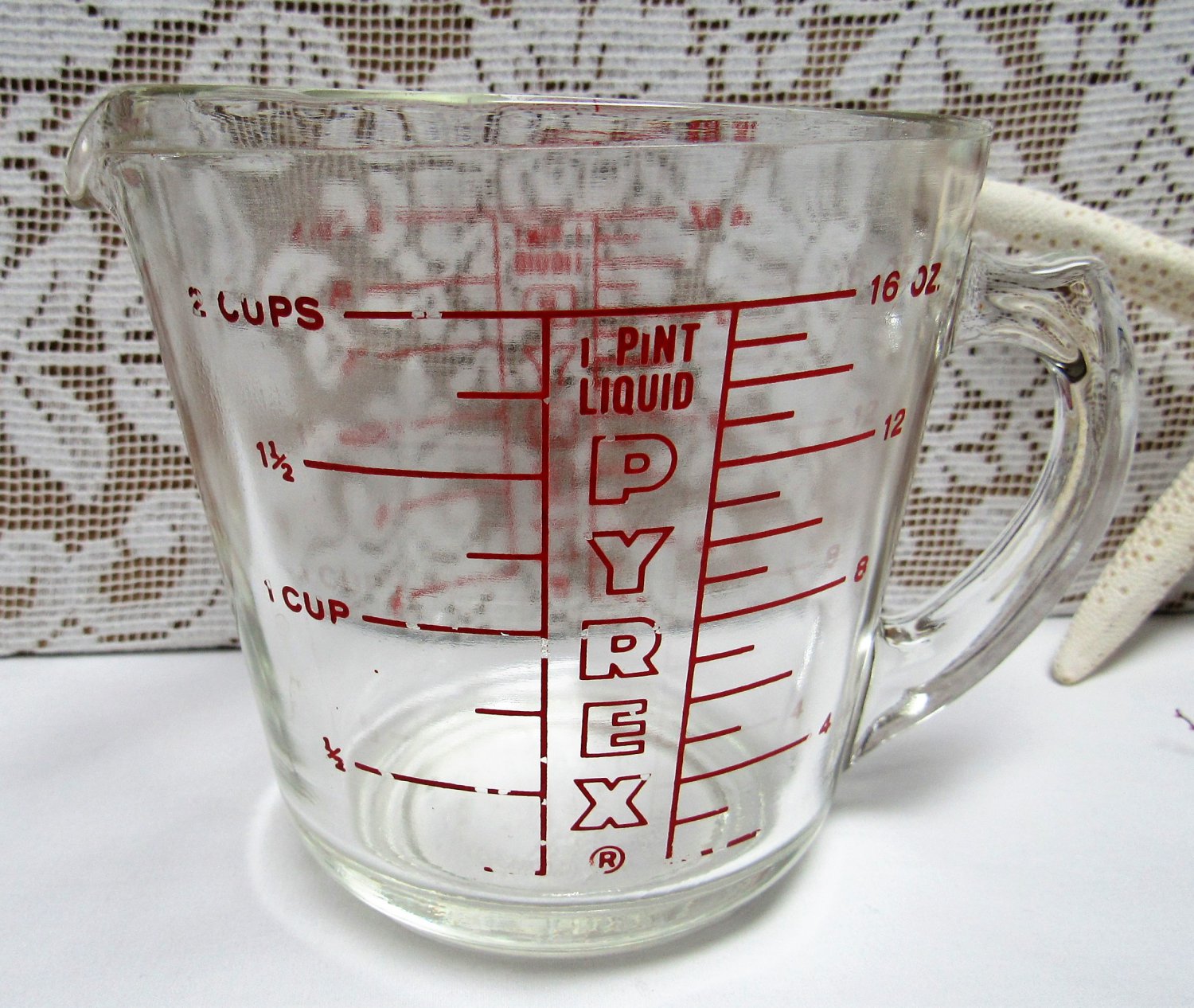Vintage PYREX Glass Measuring Cup - 4 Cups/1QT With Red Lettering