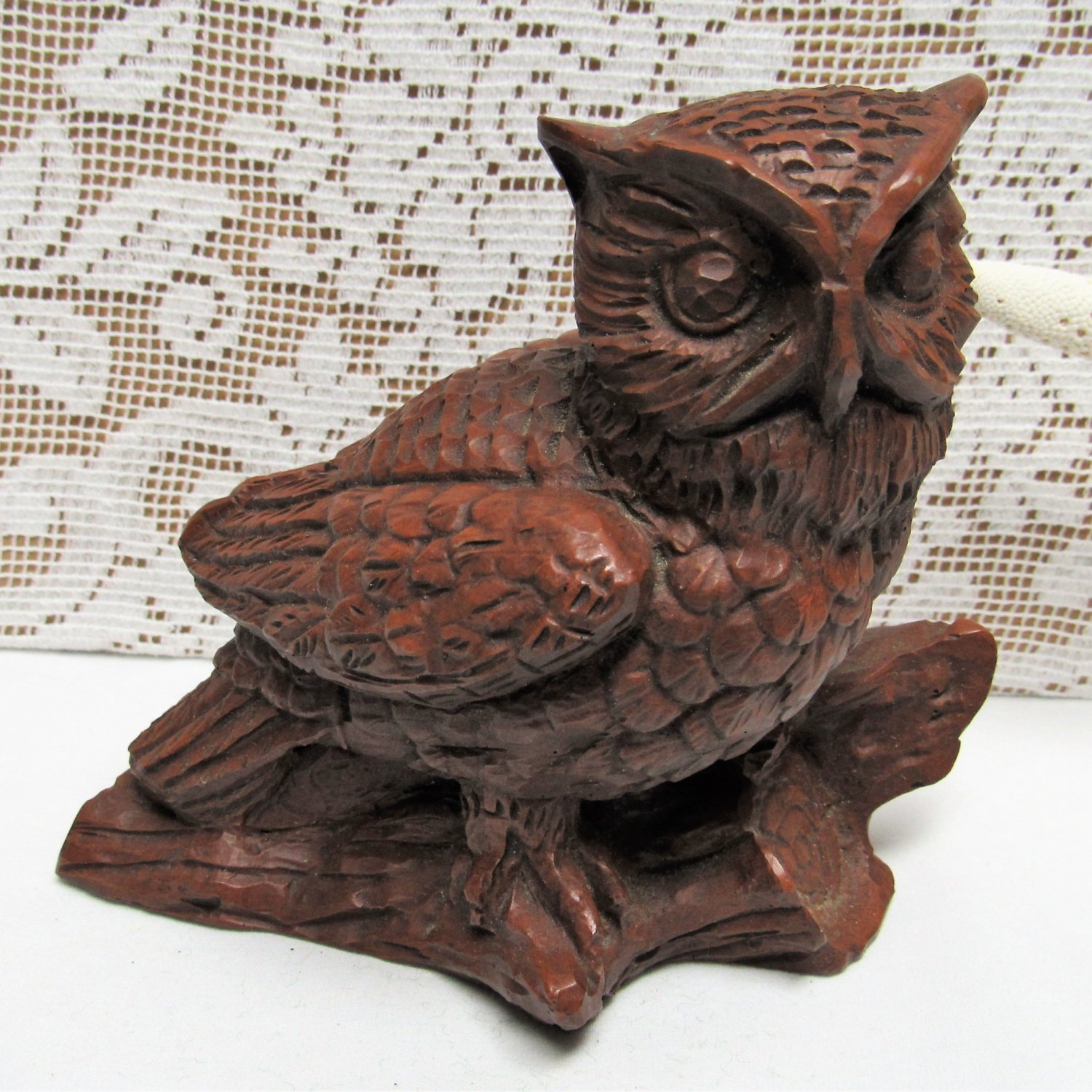 Vintage RED MILL Manufacturing Regal OWL ON LOG Figurine Made in USA