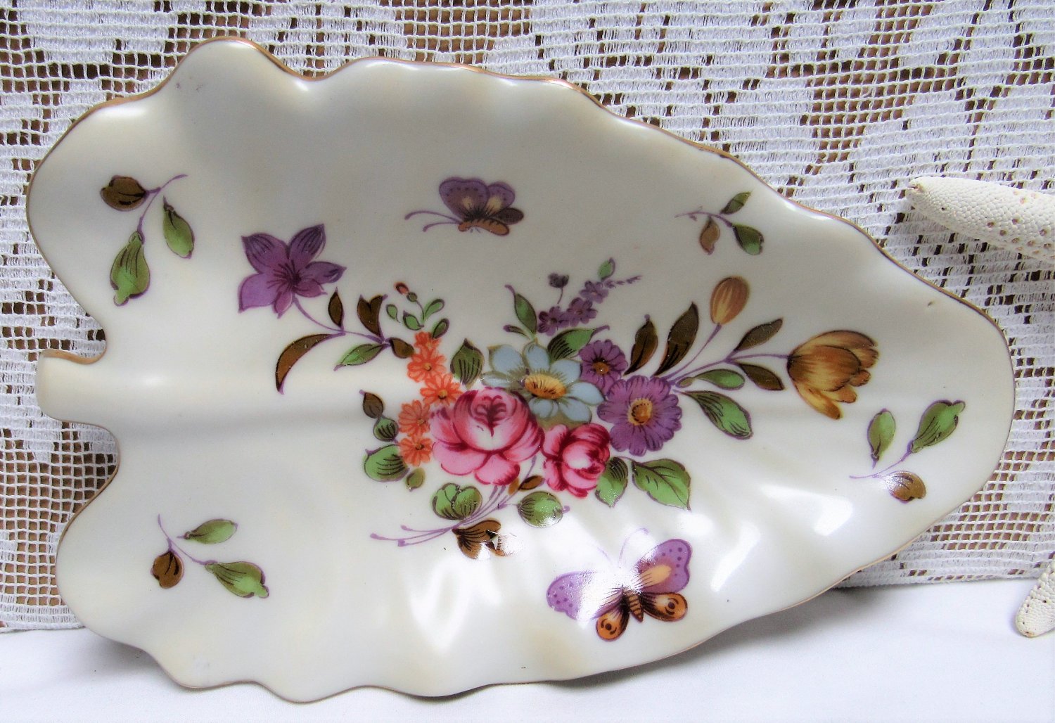 Vintage LEFTON CHINA Leaf Shaped Candy Serving Dish GOLD TRIM Hand Painted Cabbage Roses