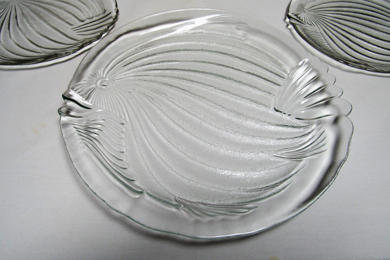 Lovely FISH SHAPED GLASS PLATE + 2 SALAD PLATES Clear Glass COASTAL DECOR