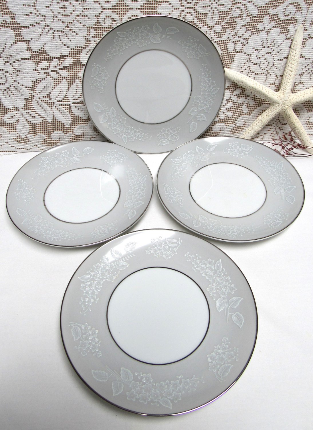 NORITAKE CHINA Damask JAPAN Set of 4 BREAD PLATES White Silver Flowers