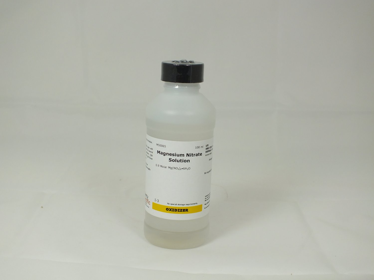 Magnesium Nitrate Solution, 0.9 M, 100 ml
