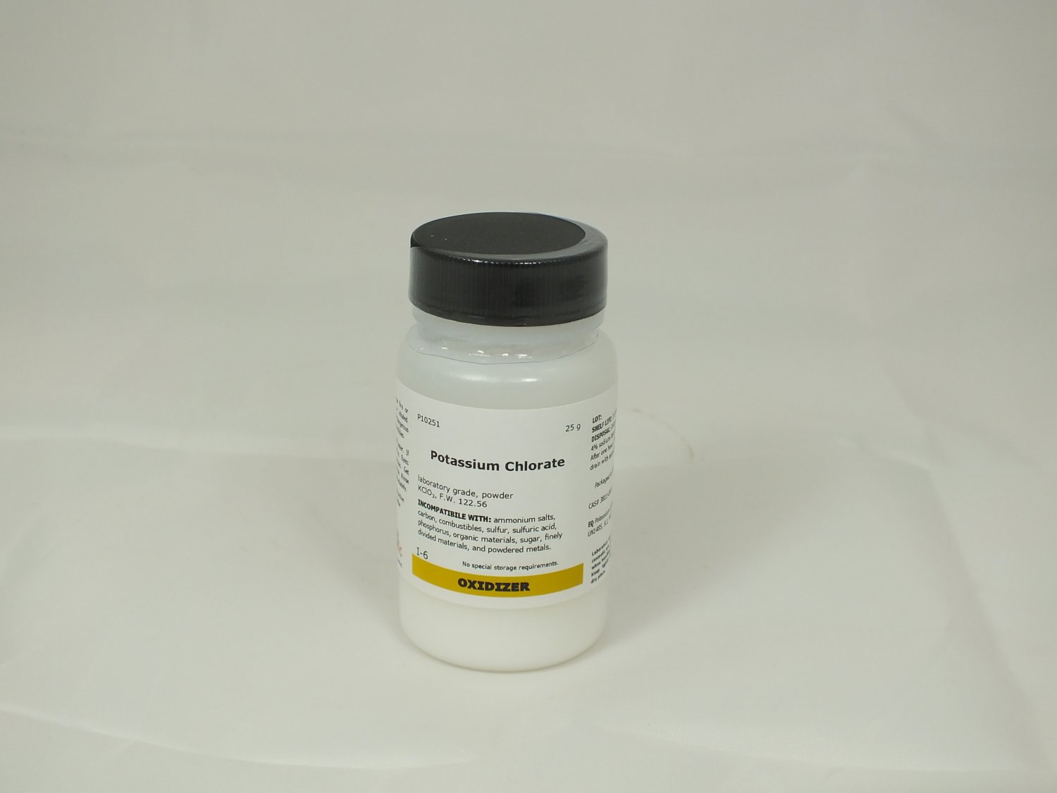 Potassium Chlorate, laboratory grade, 25 g