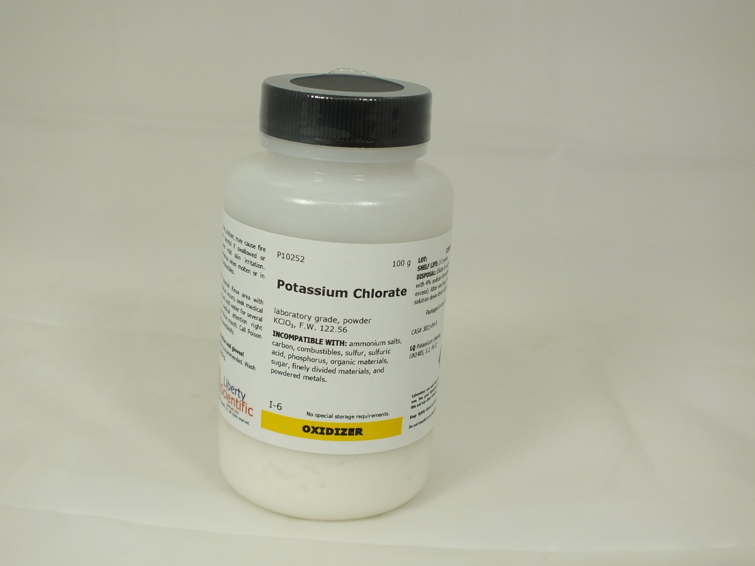 Potassium Chlorate, laboratory grade, 100 g