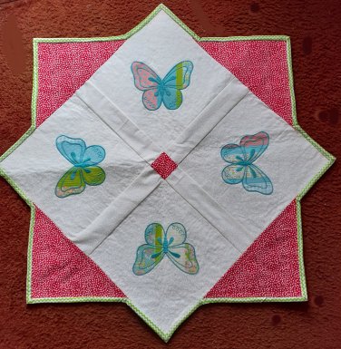 Four Corner Butterfly Table Topper 30&acirc;�� x 32&acirc;��