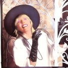 Joni Mitchell  1 page magazine photo clipping  C2274