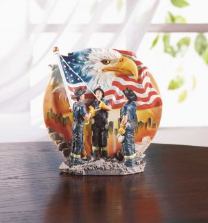 FIREMEN RAISING FLAG PLATE