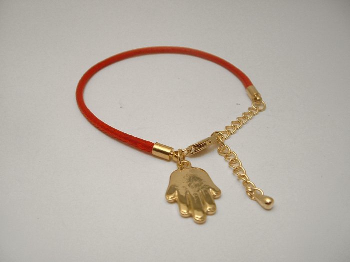 CELEBRITY LEATHER RED CORD HAMSA BRACELET *Retail $45
