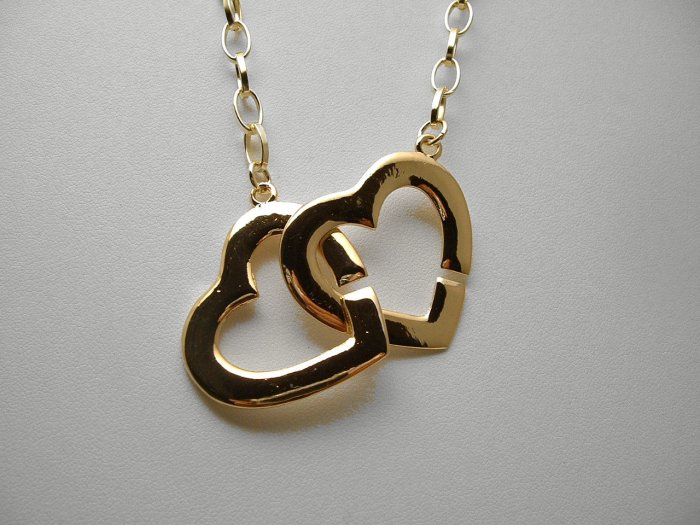 TRENDY CELEBRITY DOUBLE HEART GOLDTONE NECKLACE 24"