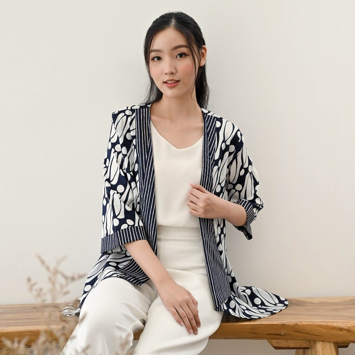 Onawa - Blazer Women's/ Outer Batik Women's