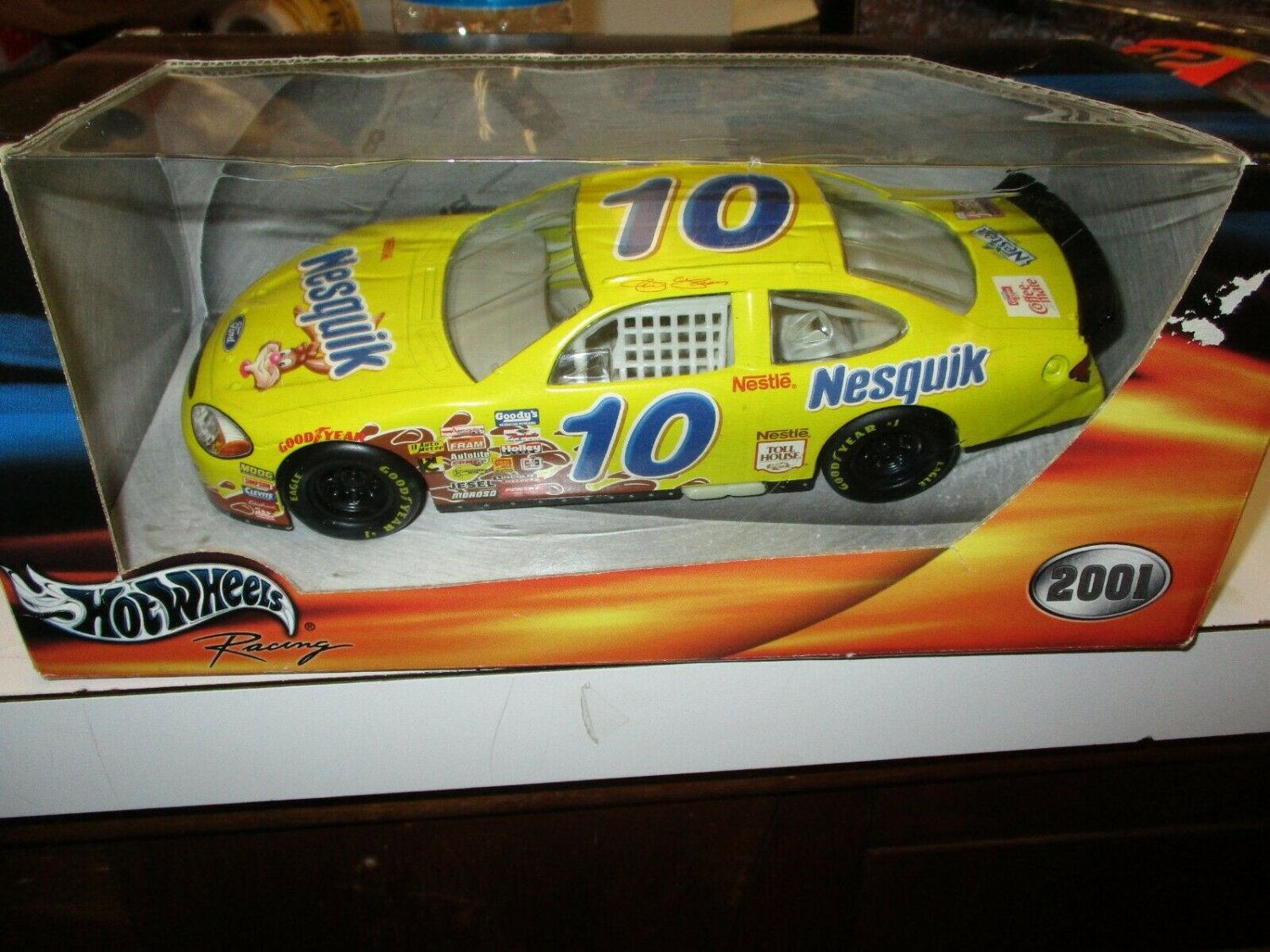 Hot Wheels Racing 2001 Nesquik #10 NASCAR 1/24 Scale Die Cast