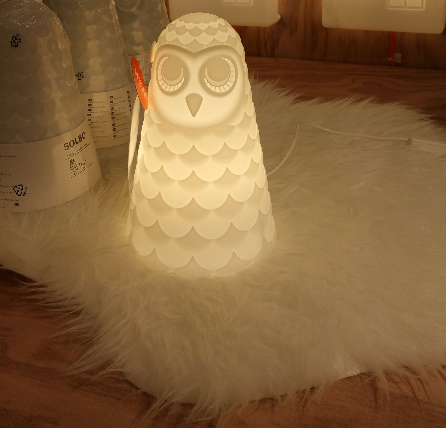 IKEA FAUX SHEEPSKIN Throw RUG Accent WHITE Soft TEJN Cuddly Relaxing