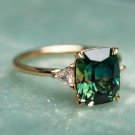 New European and American fashion retro inlaid square green gemstone four-claw ring