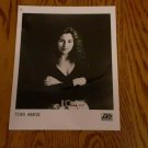 1.TORI AMOS PROMOTIONAL GLOSSY BLACK AND WHITE PRESS KIT PHOTO 8 X 10 INCHES!!