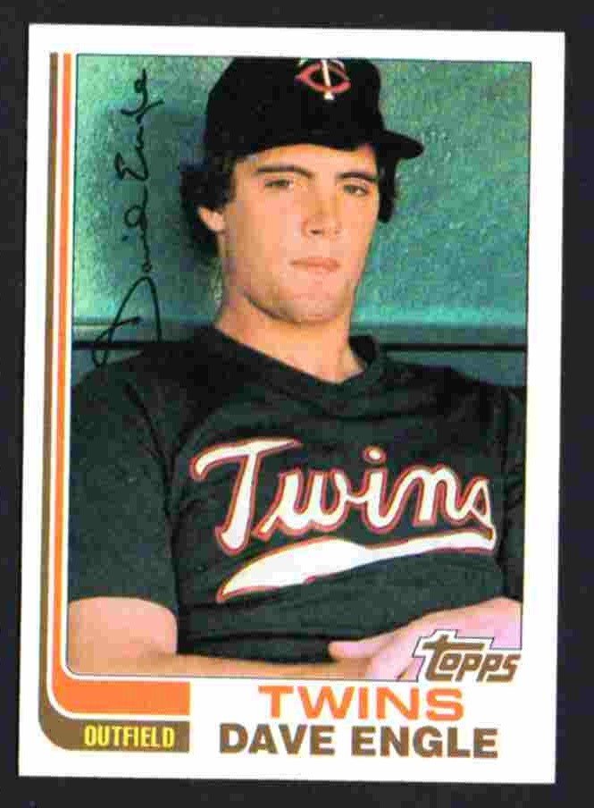 Minnesota Twins Dave Engle 1982 Topps Baseball Card # 738 nr mt  !