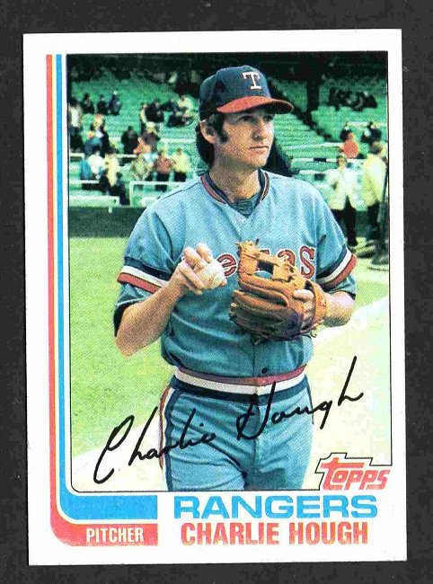 Texas Rangers Charlie Hough 1982 Topps Baseball Card #718 nr mt !