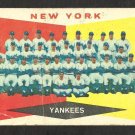 1960 Topps  #332 New York Yankees Team Card Mickey Mantle Yogi Berra Whitey Ford