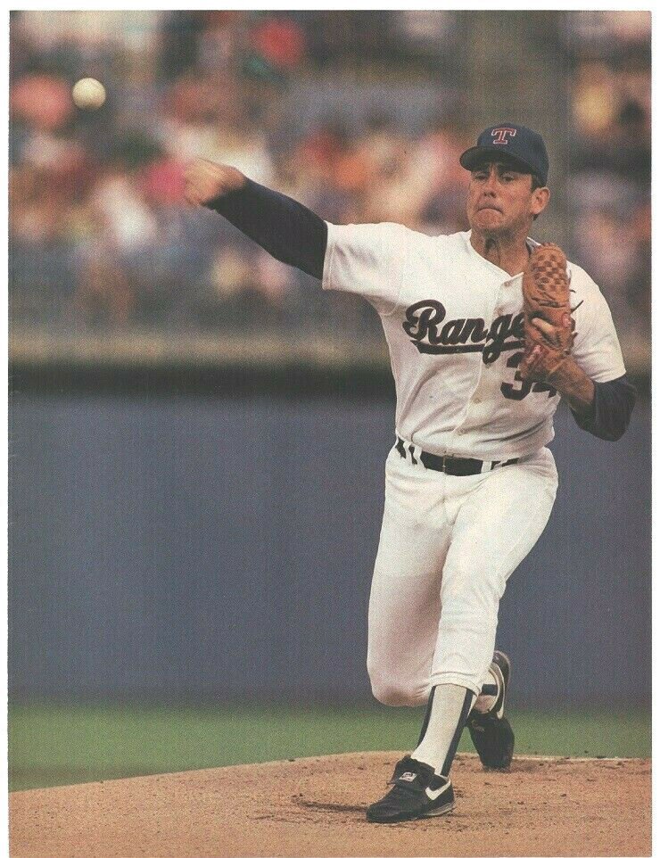 Texas Rangers Nolan Ryan Throwing the Express Pinup Photo 8x10  !