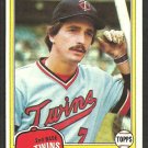 Minnesota Twins Rob Wilfong 1981 Topps Baseball Card 453 nr mt