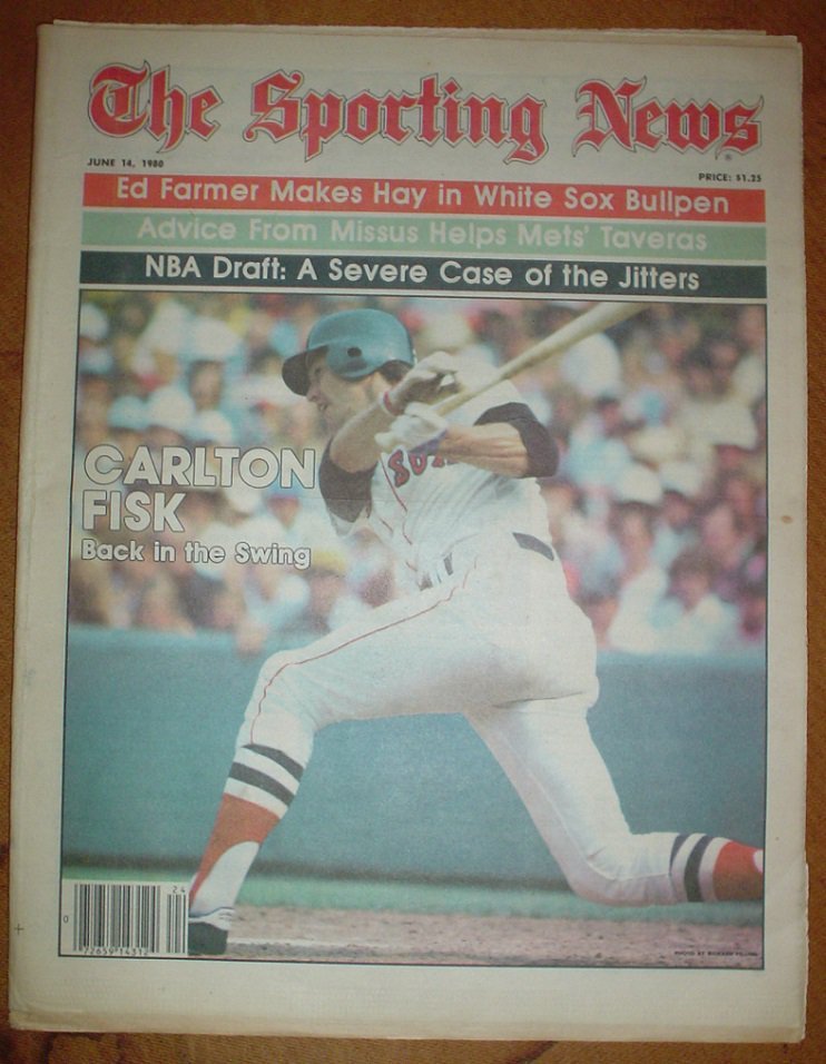 1980 The Sporting News Boston Red Sox Carlton Fisk No Label NHL Draft Minnesota Twins Tom Watson