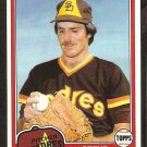 1981 Topps # 134 San Diego Padres Steve Mura nr mt