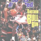 1990 Sports Illustrated Chicago Bulls Michael Jordan Atlanta Falcons 76ers Tarheels Mike Tyson