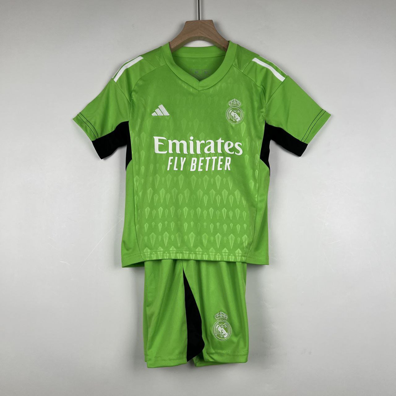 Real Madrid Shirt Jersey Kids Goalkeeper 23/24 Soccer Shirt Shirt Jersey Kids