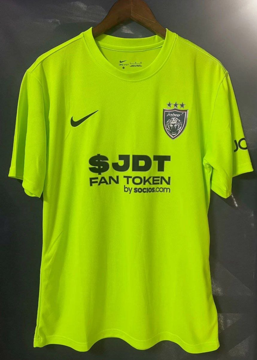 24-25 Johor third green jersey
