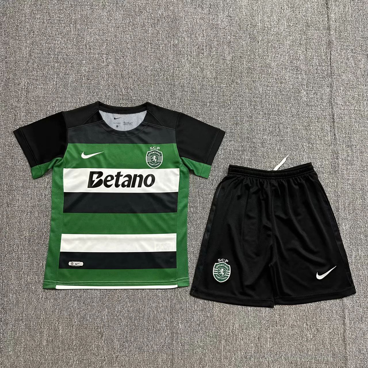 24-25 Sporting home jersey&Acirc;&nbsp;kids