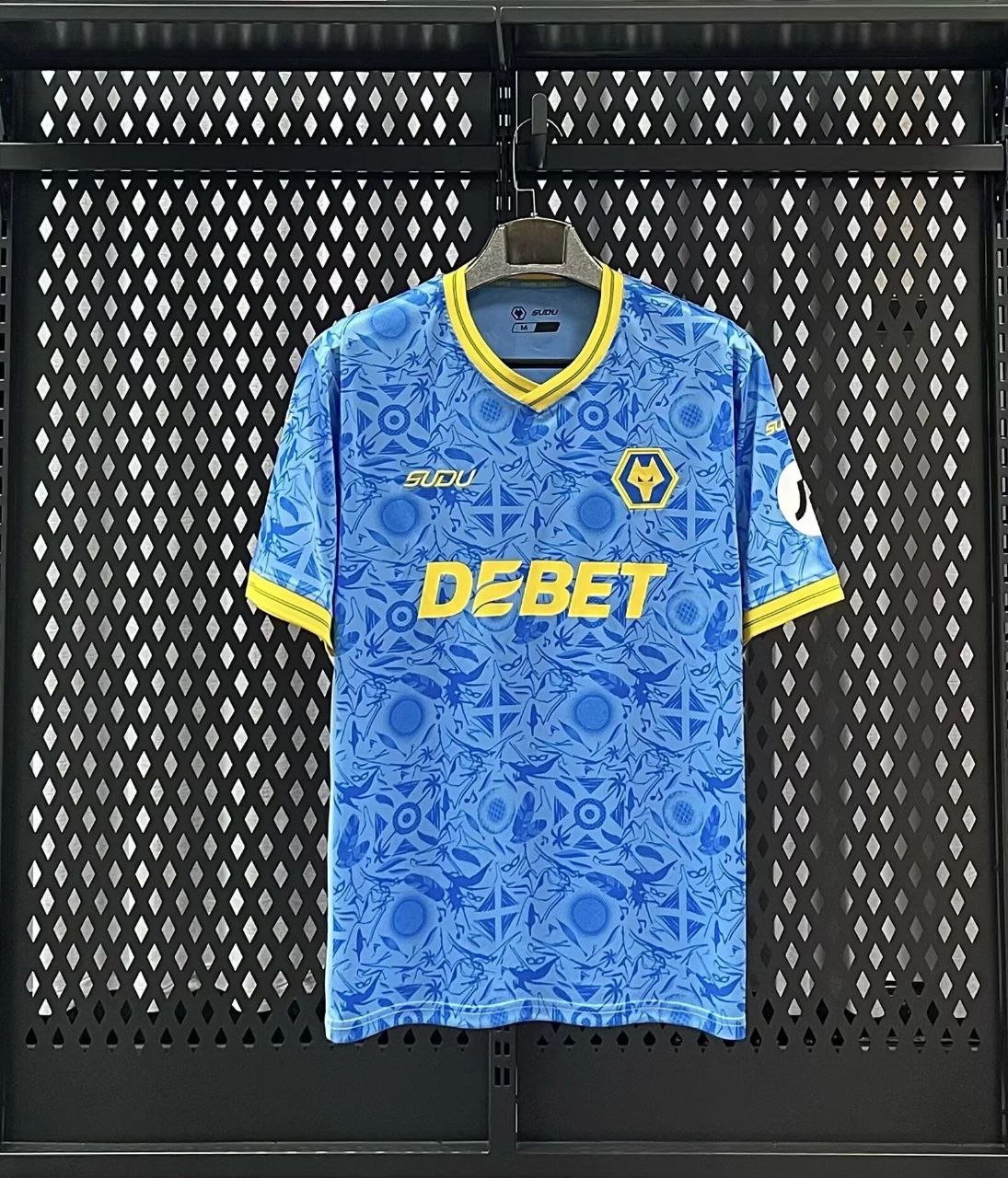 25-26 Wolverhampton Wanderers third soccer jersey