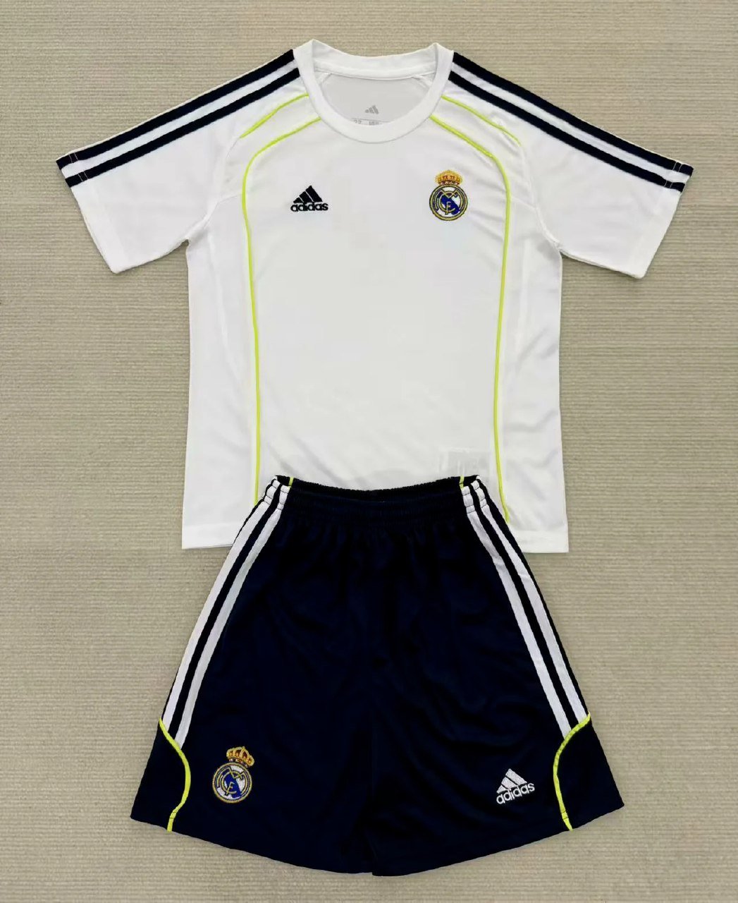 Kids Kit 25-26 Shirt Jersey Real Madrid White Training Soccer Youth Shirt New