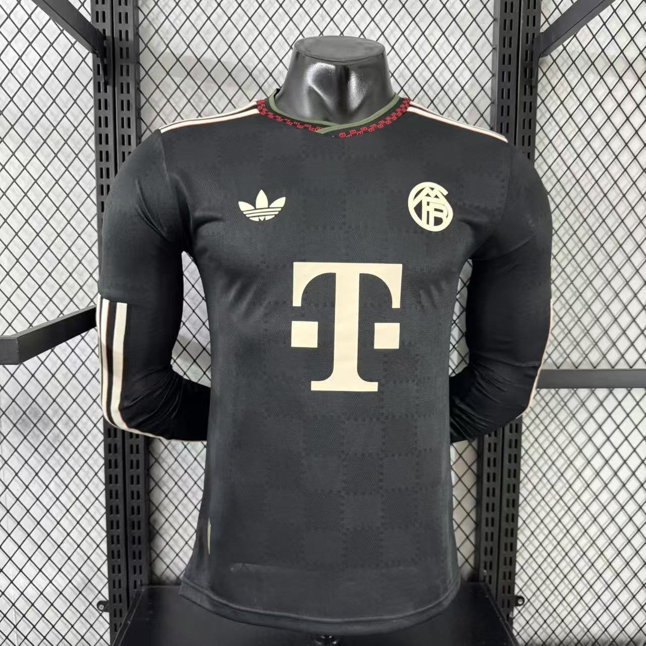 Bayern Jersey Third 25-26 Black Long Sleeves Soccer Men's Jersey Bayern 2025-2026 Football New