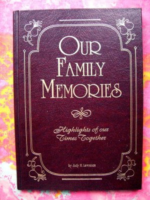 BLANK BOOK FAMILY MEMORIES HC Diary/Journal of your Family Activities Calendar
