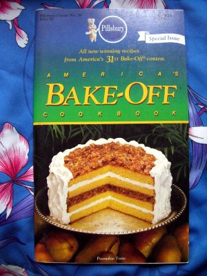 Pillsbury Bake Off 31st Cookbook ~Vintage 1984 ~ 100 Winning Recipes